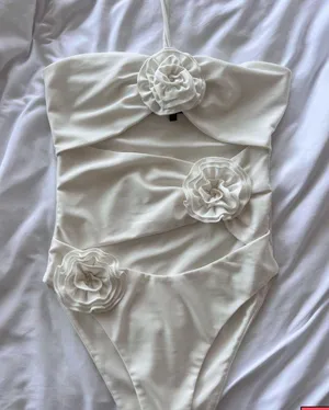 Miss Lola bathing suit  thumbnail 1
