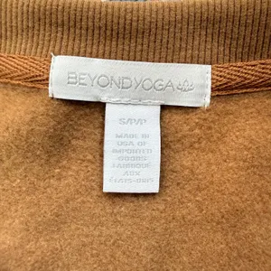 Beyond Yoga Uplift Cropped Raglan Sweatshirt Toffee Notched Hem Small thumbnail 11