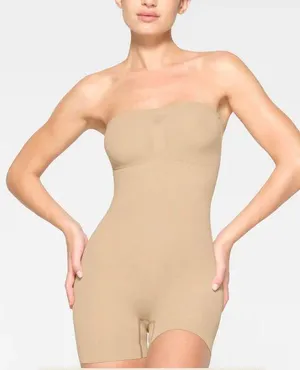 SKIMS Strapless Sculpting Shortie Bodysuit thumbnail 1