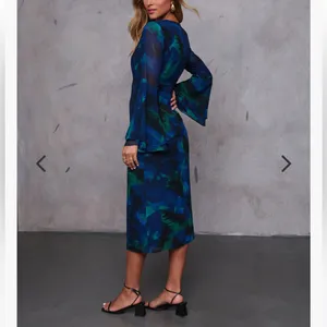 VICI‎ Porscha Abstract Print Midi Dress size Small Plunging Neck Flare Sleeves thumbnail 3