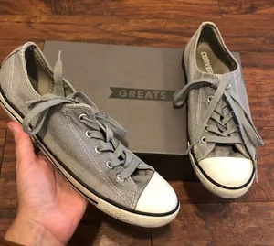 CONVERSE low Top Shoes sneakers sz 7 women’s thumbnail 1