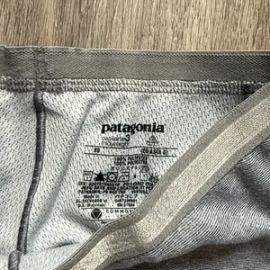 Patagonia Gray Leggings Activewear Capilene 3 Mid weight Layer Size XS thumbnail 3