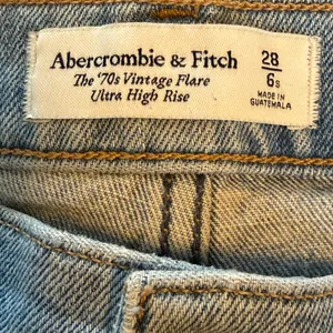 Abercrombie & Fitch 70’s vintage flare ultra high rise thumbnail 5