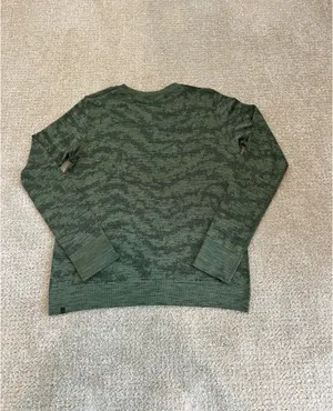 Lululemon top thumbnail 3