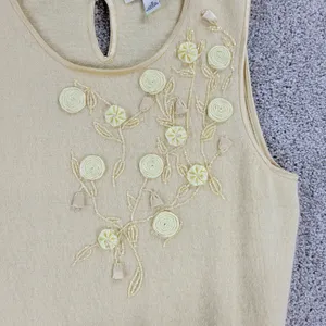 Banana Republic Sweater Vest Womens S Yellow Wool Angora Blend Flower Detail‎ thumbnail 5