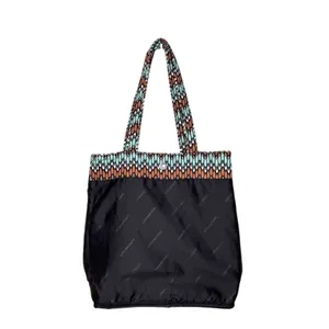 Vera Bradley Quilted "Sierra Stream" Medium Vera Tote Shoulder Handbag Blue‎ thumbnail 4