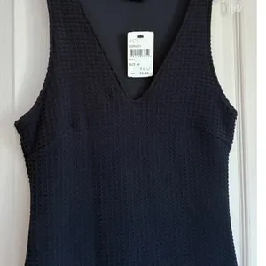 ASTR Navy Blue Waffle Knit V-Neck Tulip Hem Bodycon Dress‎ ADR93825 WMN's M NWT thumbnail 11