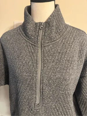 GAP fit | Gray Quilted Quarter-Zip Pullover in Heather Gray thumbnail 8