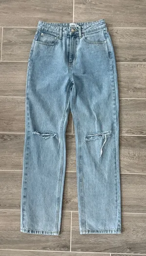 Princess Polly Light Blue Straight-Leg High-Rise Women’s Jeans with Knee Rips thumbnail 1
