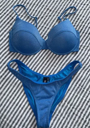 Triangl Bikini Set thumbnail 2