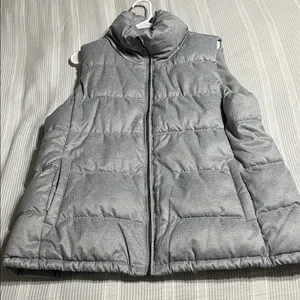 Old Navy Charcoal Quilted Vest thumbnail 1