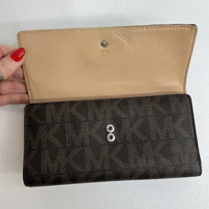 Michael Kors Checkbook Wallet Large Jet Set Travel‎ Signature Brown Monogrammed thumbnail 9