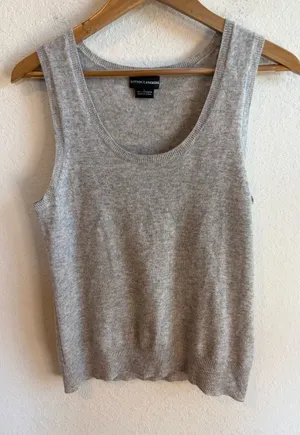 Sutton Cashmere Gray Scoop Neck Sleeveless Blouse Size Large thumbnail 1