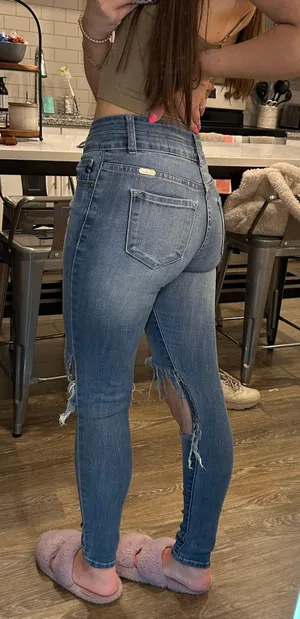 KanCan Skinny Jeans thumbnail 2