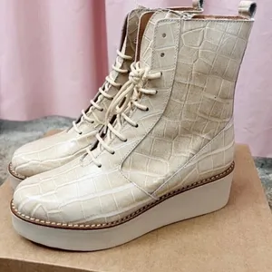 Anthropologie Boots lace up Stompy size 6 Cream thumbnail 14