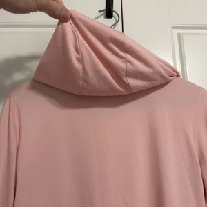 Nike Dri-FIT Womens Medium Pink Long Sleeve Pullover Hoodie Activewear Shirt‎ thumbnail 8