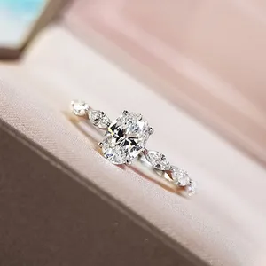 NEW Women's 2Ct Oval Simulated Diamond 14k‎ White Gold Plated Ring Size 7 thumbnail 3