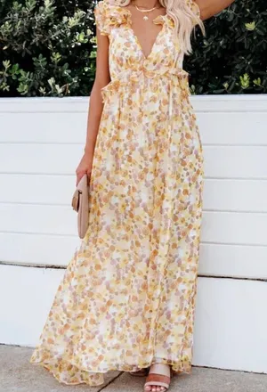 NWT Vici Aakaa yellow floral maxi dress. Size Medium thumbnail 1