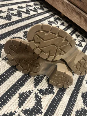 Madden Girl Beige/Tan Chelsea Ankle Boots thumbnail 4