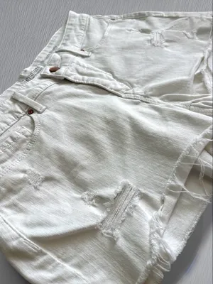 Signature by Levi Strauss & Co. White Distressed Denim Shorts Size 6 W28 thumbnail 5