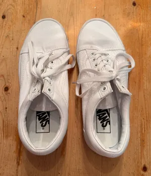 Vans White Low-Top Canvas Sneakers thumbnail 1