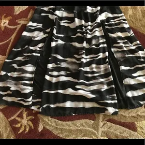 *30off3*‎ NWOT. H&M zebra print maxi dress. thumbnail 4