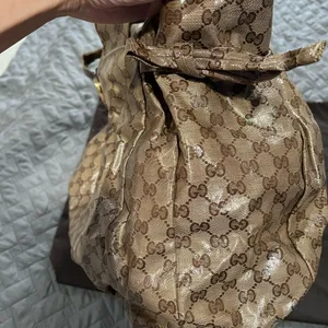 Gucci Hysteria Beige and BrownCrystal Large GG Water-resistant Shoulder Bag thumbnail 6
