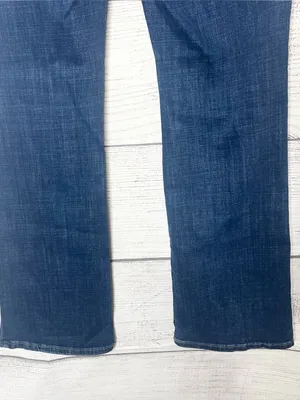 Levi's 725 High-Rise Bootcut Jeans Size 30 thumbnail 9
