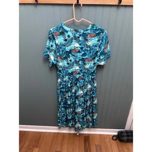 Disney Women Blue Tropical Palm Leaf House Print Button Front Midi Dress Size 0 thumbnail 3