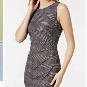 Calvin Klein Houndstooth Black White Sunburst Seam Sleeveless Sheath Dress Sz 4 thumbnail 2