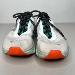 On Running Cloudmonster Size 9 Blue thumbnail 3