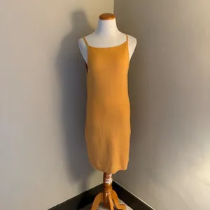 Abercrombie & Fitch NWT‎ Mustard Yellow High Neck Knit Mini Dress Large thumbnail 2