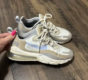 Nike Air 270 thumbnail 1