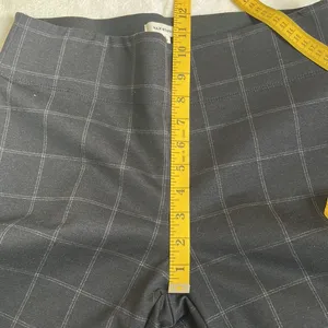 Max Studio Women’s Pants Size Medium thumbnail 7