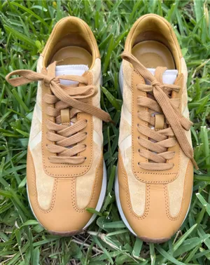 Vince Ohara sneakers in butterscotch thumbnail 1