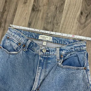 Abercrombie and fitch Curve Love 90s Straight Ultra High Rise 8R thumbnail 5