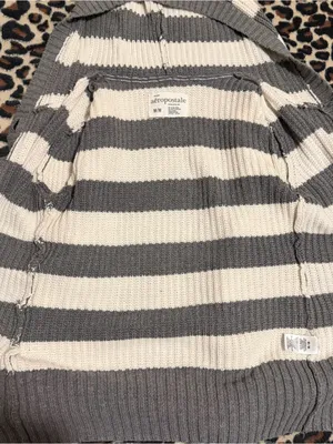 2000s vintage style 2011 aeropostale gray and white striped hooded knit cardigan thumbnail 5
