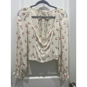 Reformation Chase Cherry Print Blouse Sz 4 thumbnail 2