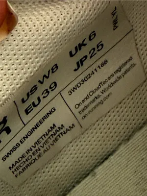 On Running THE ROGER Centre Court Tennis Sneakers Women’s Size 8 White Woodrose thumbnail 8