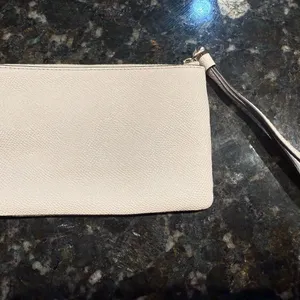 Coach Corner Zip Wristlet in‎ Pink Pebble Leather Wallet Wristlet Purse NWOT S thumbnail 3