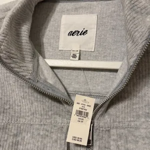NWT Aerie Groove-On Velour Cropped Full Zip Ribbed Sweatshirt Jacket XS Grey thumbnail 5