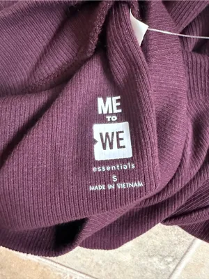 PacSun ME TO WE Women's Mock Neck Ribbed Crop Top - Plum size small NWT thumbnail 3