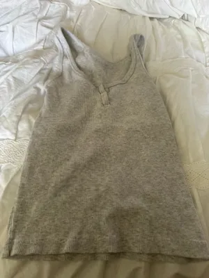 Brandy Melville Tank grey thumbnail 1