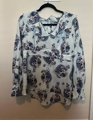 Boutique Top thumbnail 1