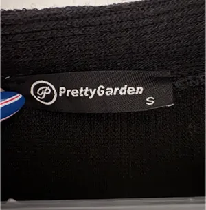 Pretty Garden Black Cardigan Sweater Cropped thumbnail 3