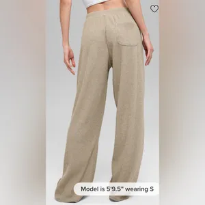 Alo NWT Muse Wide Leg Pants Gravel Heather Size M thumbnail 2