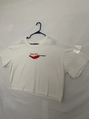 Princess Polly Women White Stay Spicy Chili Pepper Graphic Crop Tee Sz 10(A855) thumbnail 2