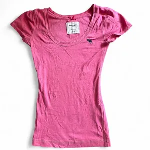 Vintage Y2K Abercrombie‎ Pink Classic Stretch Fitted Baby Tee thumbnail 1