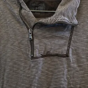 FINAL MARKDOWN Unique Converse Hoodie (S) thumbnail 2