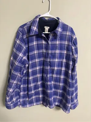 L.L. Bean Women’s Fleece Lined Flannel Shirt Size XL Purple Plaid Button Shacket thumbnail 1
